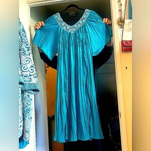 Pleated Vtg crinkled maxi dress full sweep Flare flutter slv 1 sz plus/maternity